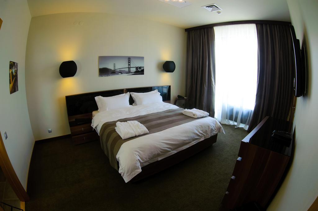 Karagandy Voyage Hotel מראה חיצוני תמונה