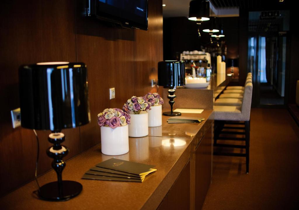 Karagandy Voyage Hotel מראה חיצוני תמונה